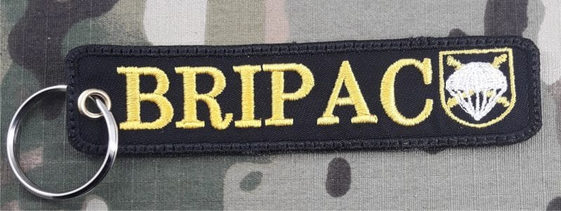 LLAVERO BRIPAC  BRIGADA PARACAIDISTA 120X30 mm